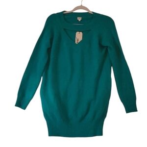 Uniq Green Soft Sweater Long‎ Sleeve Pockets Size M/L Women NWT